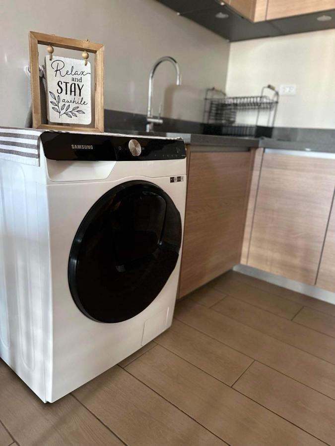 Luxury Bgc Condo In Taguig, Mckinley - Covered Parking And Wifi Free Extérieur photo