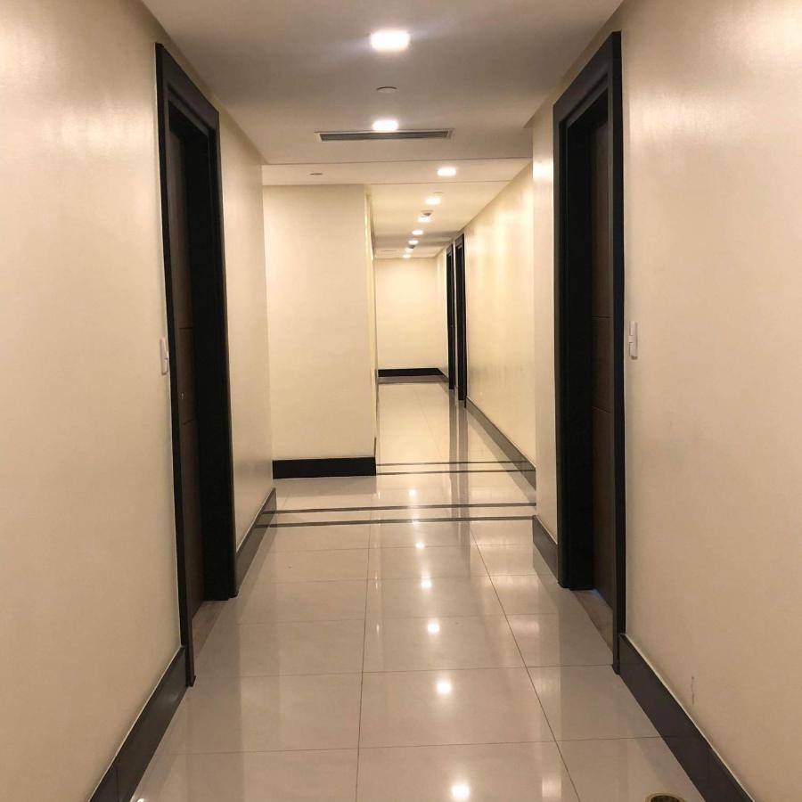 Luxury Bgc Condo In Taguig, Mckinley - Covered Parking And Wifi Free Extérieur photo